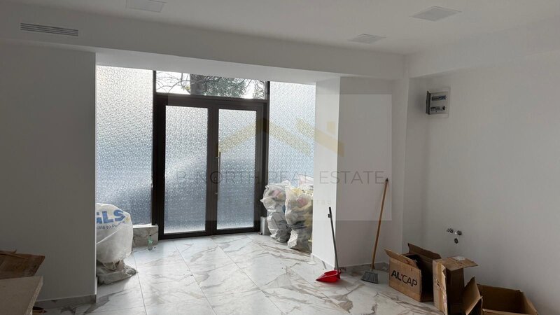 Petre Ispirescu, spatiu comercial stradal 25 mp de inchiriat, prima inchiriere.